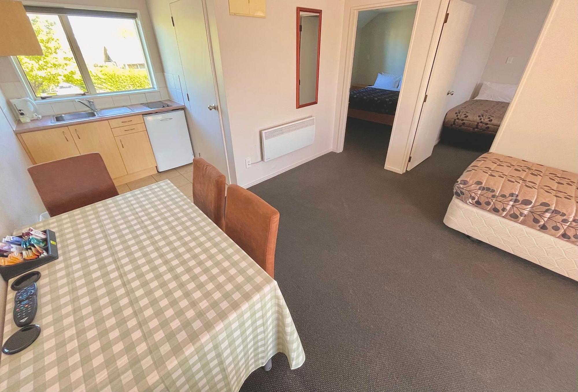 Amalfi Motor Lodge Крайстчёрч Экстерьер фото
