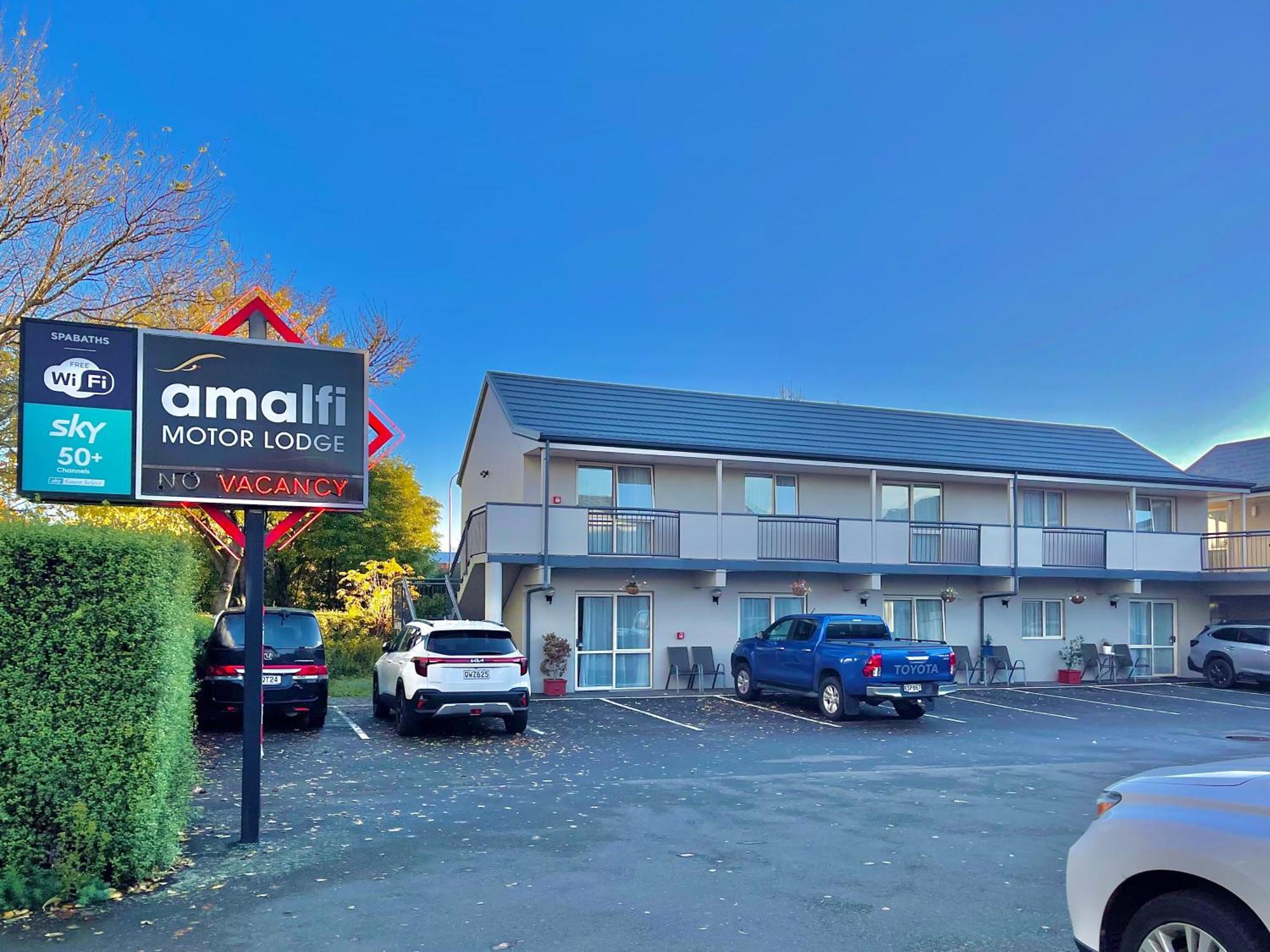 Amalfi Motor Lodge Крайстчёрч Экстерьер фото